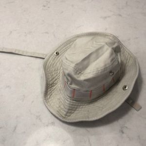 Gap Bucket Hat
